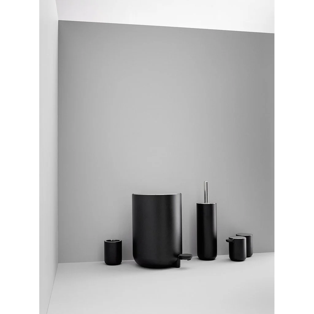 Audo Bathroom Pedal Bin Black 7L - Image 4