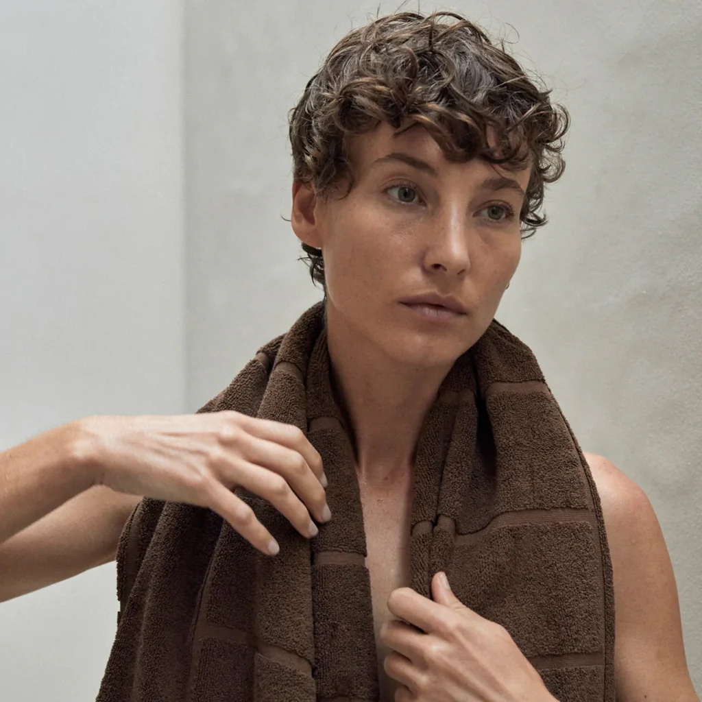 Baina Tabac Greenwich Bath Towel - Image 8