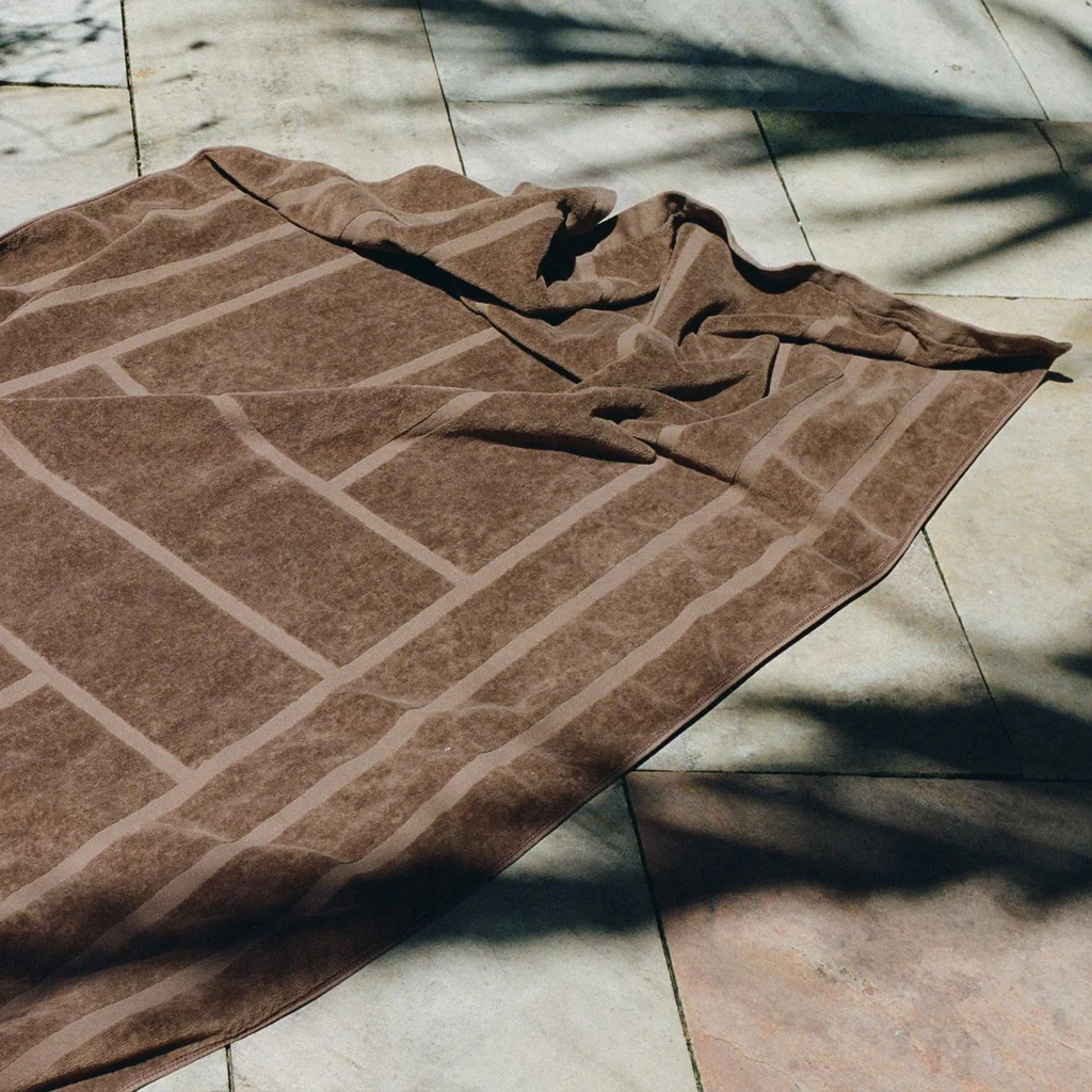 Baina Tabac Woodford Pool Towel - Image 8