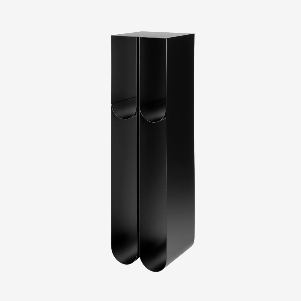 Kristina Dam Curved Pedestal Black - Image 3