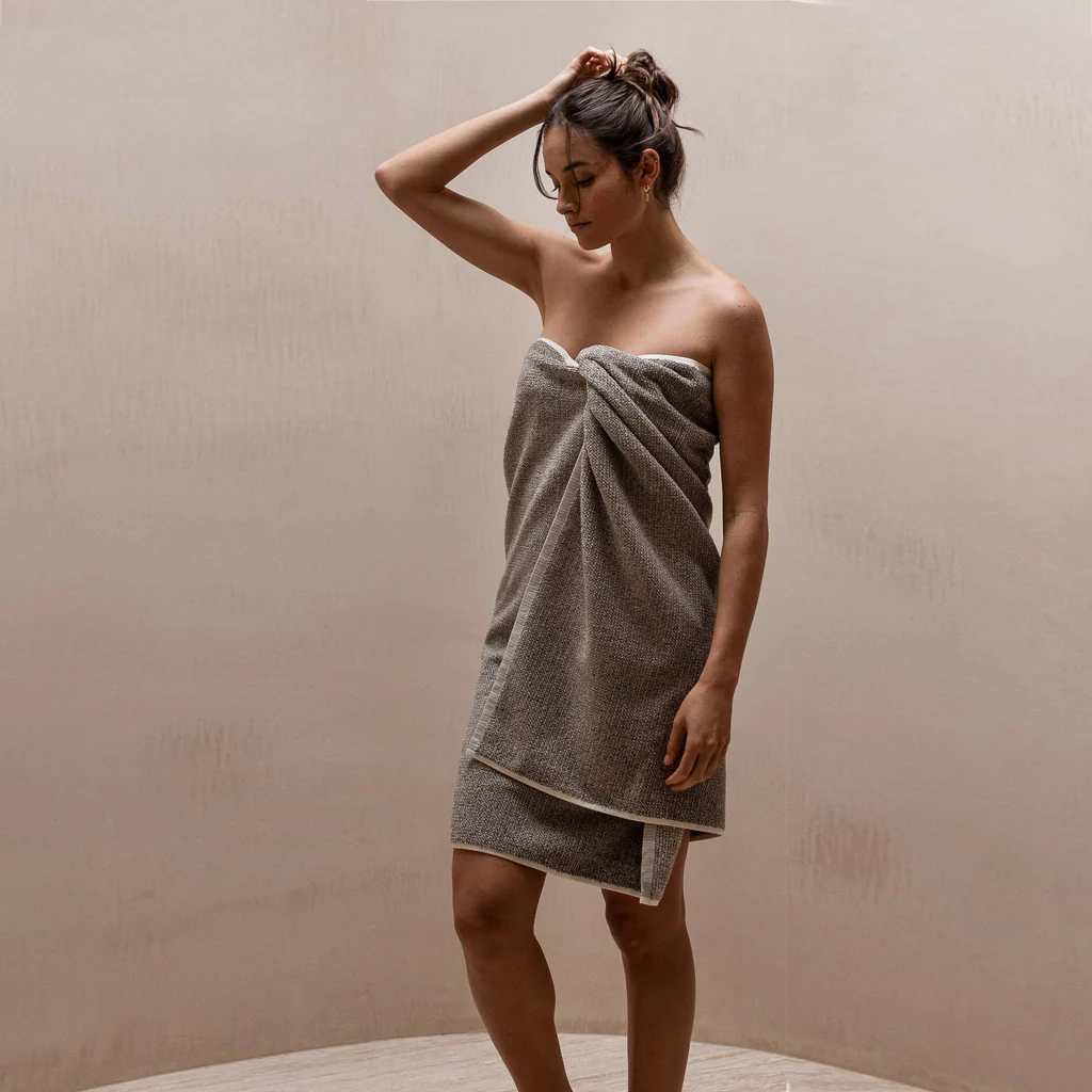 L&M Home Tweed Grey Bath Mat - Image 5