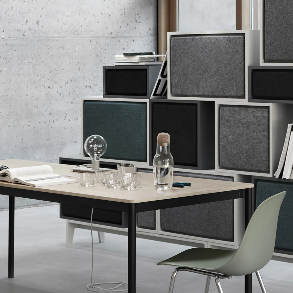 Muuto Corky Carafe Grey - Image 3